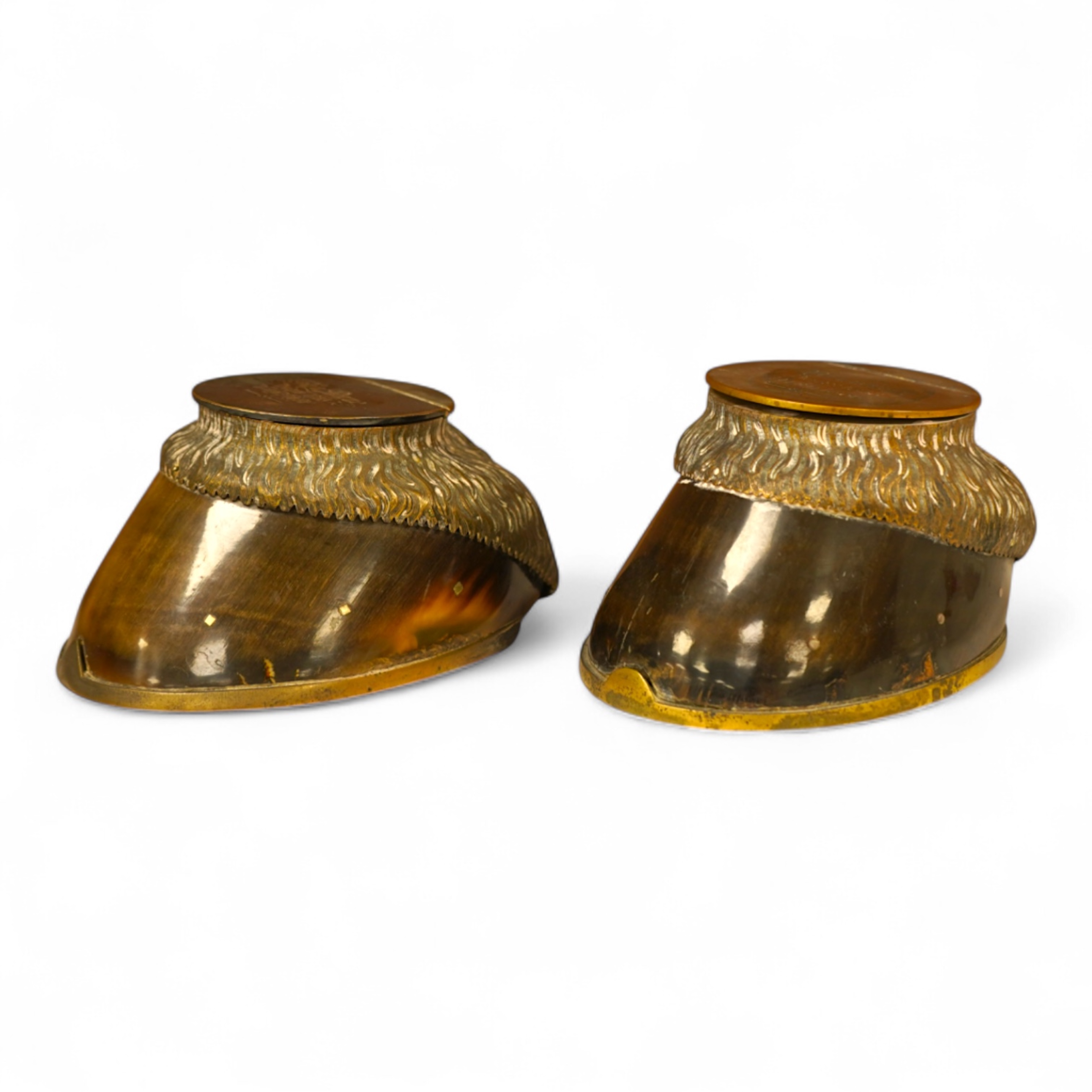 Two Victorian taxidermic horse hoof inkwells with inscriptions to the lids, 13cm wide